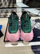 Франция покупает мужские и женские кроссовки Moncler Trailgrip