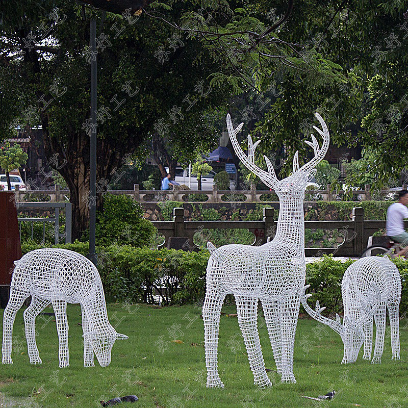 户外大型铁艺雕塑麋鹿兔子公园创意摆件镂空仿真动物酒店大厅摆设