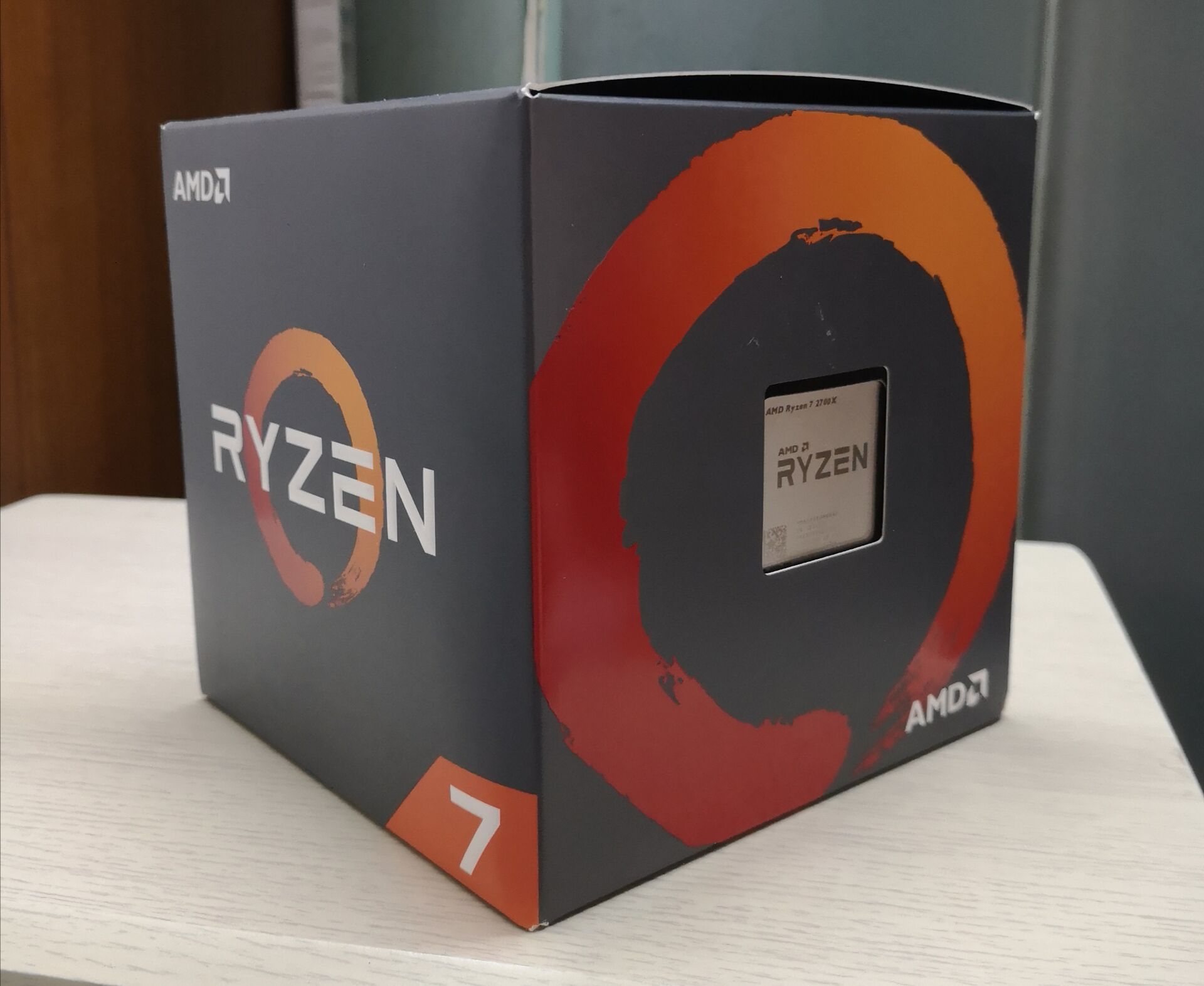 amd 锐龙ryzen 7 2700x 2800x 处理器 cpu am4 接口 3.7ghz 盒装