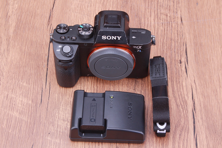 索尼a99和a7s_索尼a7s如何转接_索尼a7s和a7