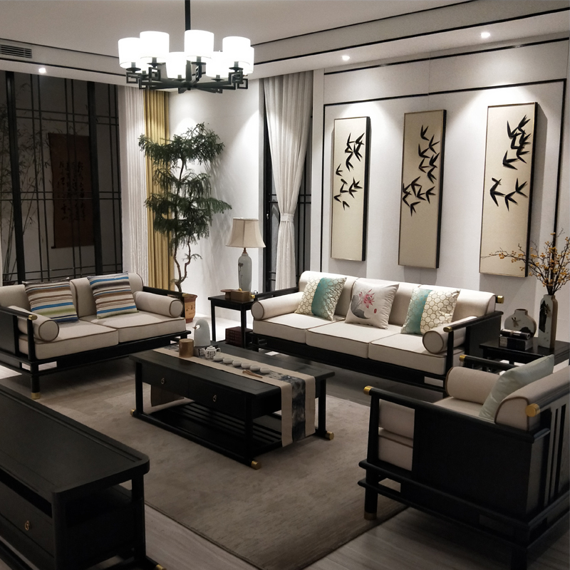 这款沙发使用了传统的榫卯工艺,沿袭了传统中式家具风格的经典精髓