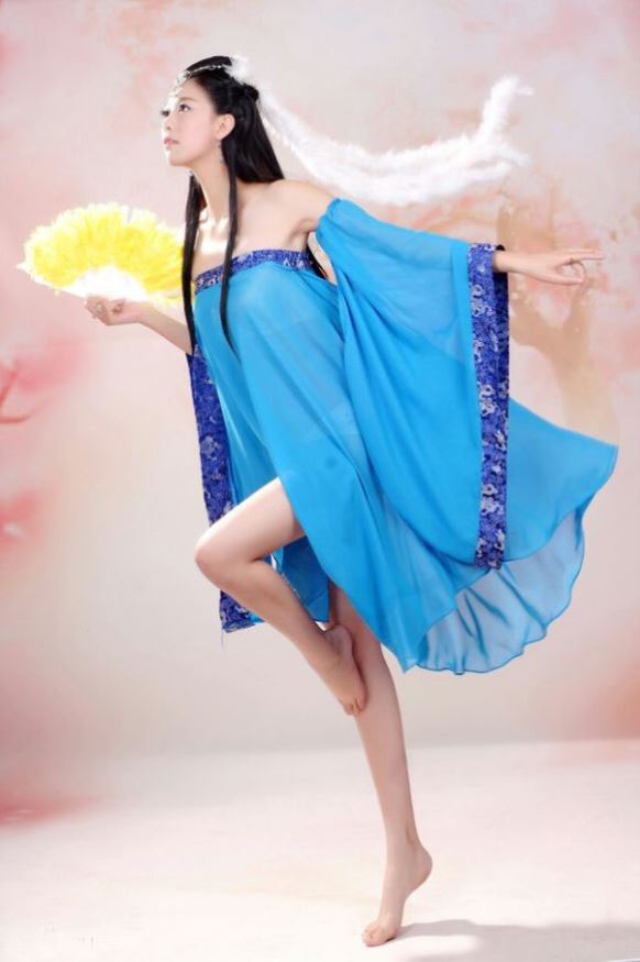 共1492 件七仙女古装汉服相关商品