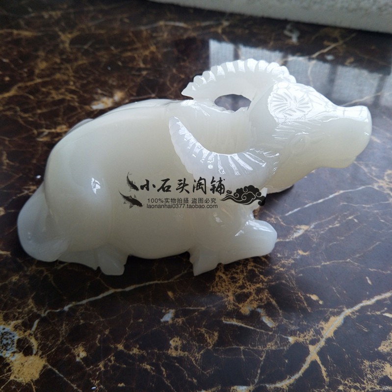 天然阿富汗白玉牛摆件 生肖玉石牛玉雕卧牛办公室玄关工艺品摆件