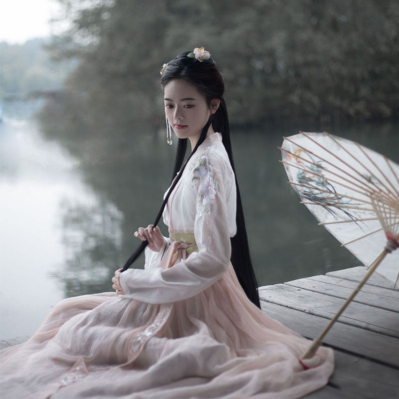 荷花仙子汉服女齐腰襦裙对襟超仙气中国古风香韵古装改良日常写真