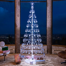 2024新年场景布置水晶发光旋转圣诞树大型场景布置元旦节装饰品
