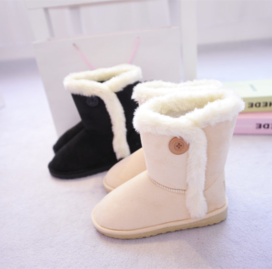 最新美女踩踏文章_美女踩踏文章