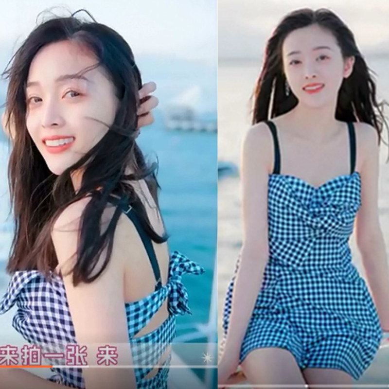 横冲直撞20岁吴宣仪明星同款蓝色格子连体泳衣女吊带裙式遮肚泳装