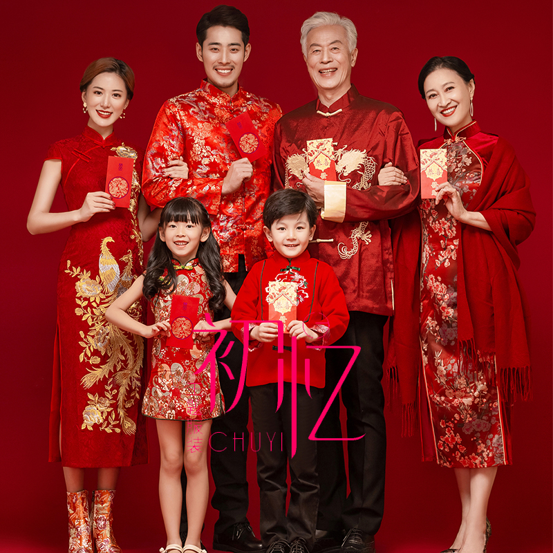展会新款亲子主题一家六口元旦春节全家福拍照中国风红色古装服装