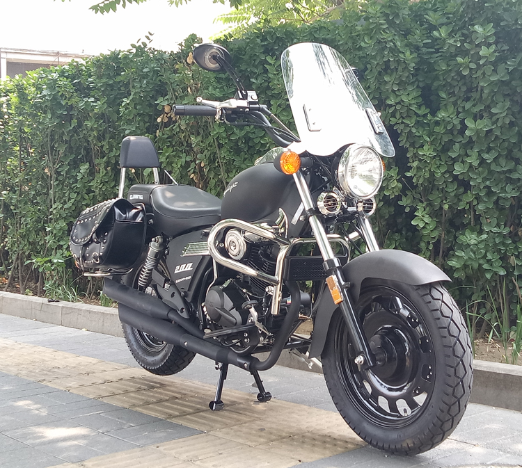 钱江摩托车qj200-2g美式太子电喷油冷摩托车