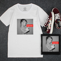 爱刺绣胸章人物图案胸-卡通人物图案套头毛衣